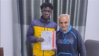 الداخلية يتعاقد مع إدوار كواكو لاعب منتخب غانا 3 مواسم ونصف - الخليج الان