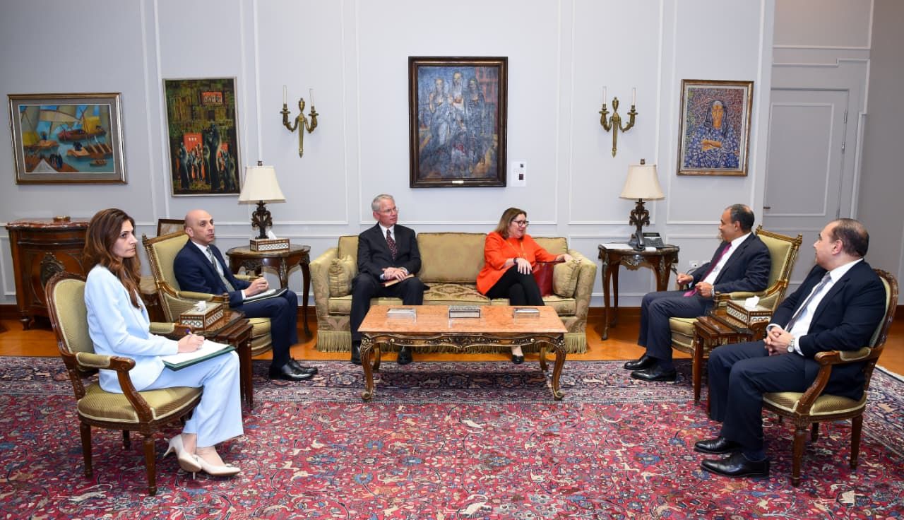 «شراكة راسخة من أجل السلام».. تفاصيل لقاء وزير الخارجية مع مديرة القوة متعددة الجنسيات في سيناء - الخليج الان