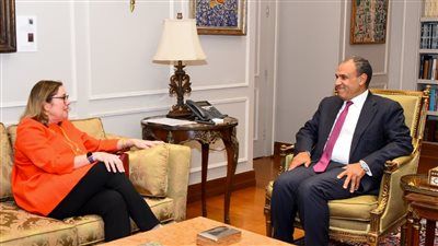 «شراكة راسخة من أجل السلام».. تفاصيل لقاء وزير الخارجية مع مديرة القوة متعددة الجنسيات في سيناء - الخليج الان