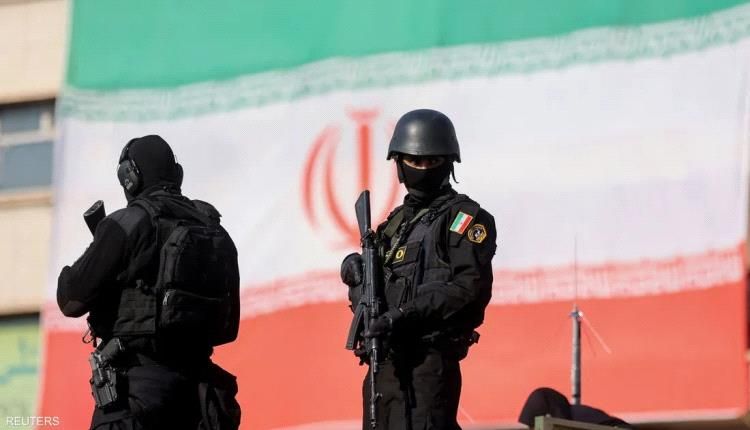 إيران تحذر من عواقب "خارجة عن السيطرة" إن تعرضت لهجوم