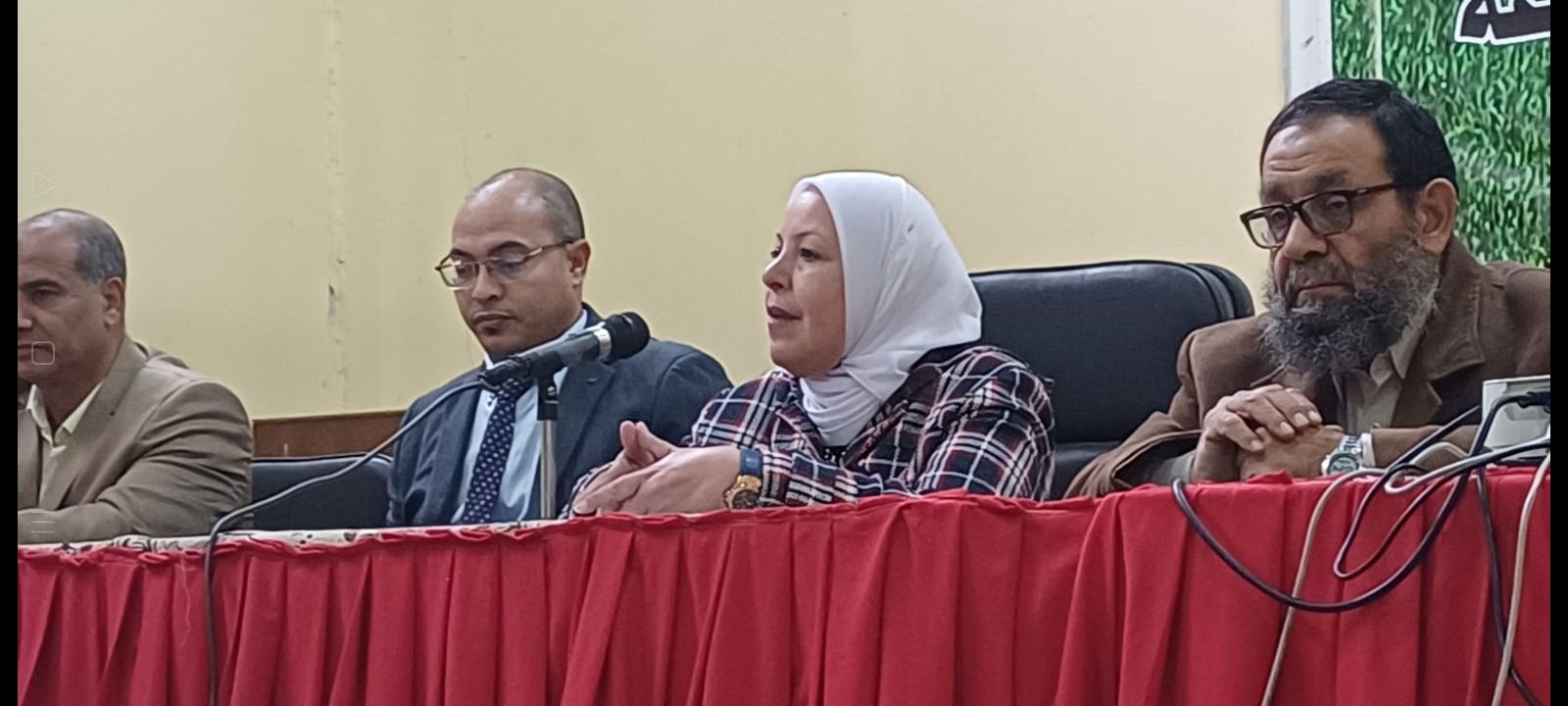 «الزراعة» تنشر ملخص جهود وأنشطة معاهد ومعامل مركز البحوث الزراعية خلال الأسبوع الرابع من يناير - الخليج الان