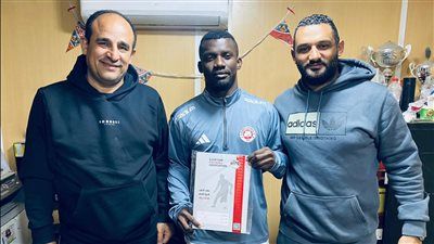 كايرو سبورج يضم النيجيري شيشوكي برنس مهاجم قرية عامر موسمين ونصف - الخليج الان