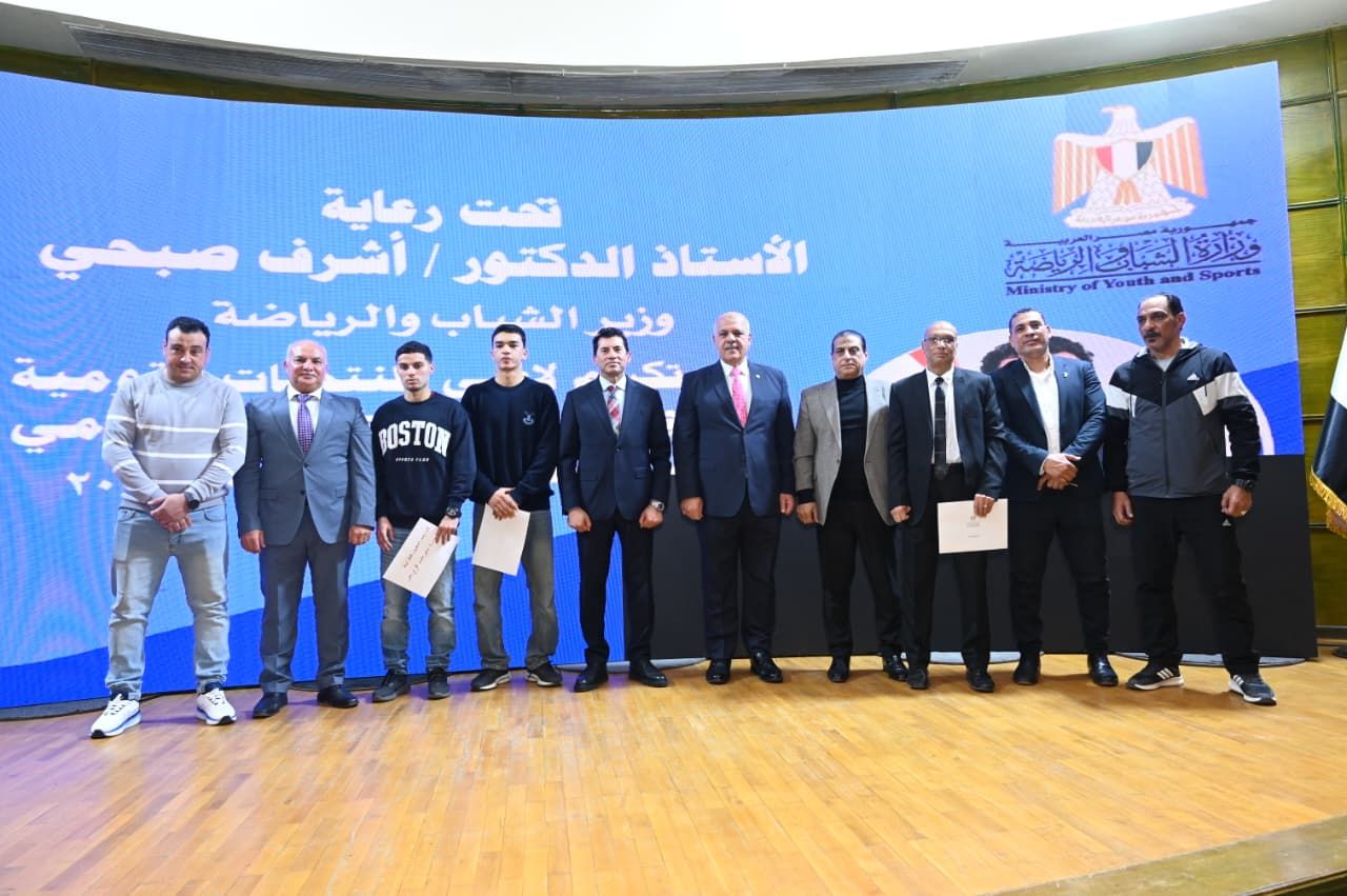 تكريم أبطال المنتخبات بعد إنجازات التضامن الإسلامي وبطولات العالم - الخليج الان