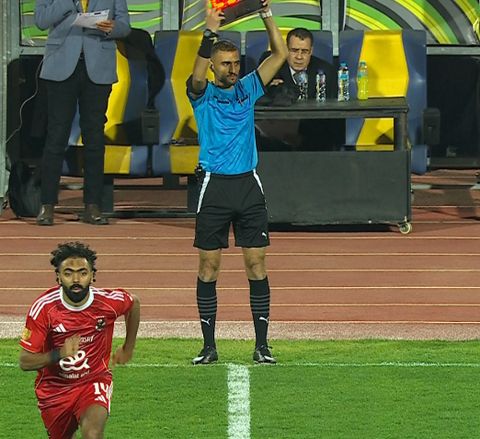 الأهلي ضد البنك الأهلي.. أحمد سيد زيزو يغادر المباراة بسبب الإصابة ومشاركة حسين الشحات - الخليج الان