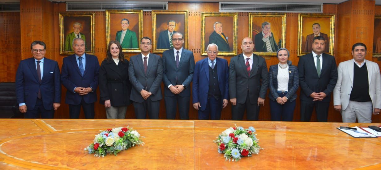 «أخبار اليوم» تُطلق مركز البحوث والدراسات الإستراتيجية.. «هلال» رئيسا لمجلس الأمناء وتكليف أحمد الخطيب مديرا - الخليج الان