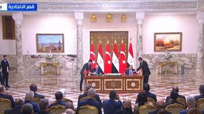 الرئيس السيسي: اتفقنا على بناء شراكات لوجيستية ترتبط بالموانئ المصرية - الخليج الان