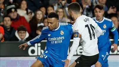 فالنسيا ضد الريال.. انطلاق الشوط الثاني من مباراة ريال مدريد وفالنسيا في الدوري الإسباني - الخليج الان