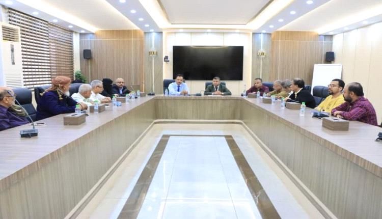 نزول ميداني واجتماع موسّع بعدن لضبط آليات إنزال وتسويق الأسماك واستقرار الأسعار