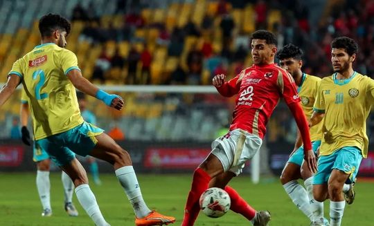 الأهلي ضد الإسماعيلي.. القنوات الناقلة لمباراة الأهلي والإسماعيلي مجاناً في الدوري المصري الممتاز - الخليج الان
