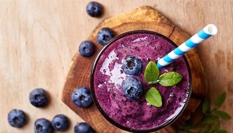 دراسة تكشف عن فاكهة شائعة تعزز صحة الأمعاء