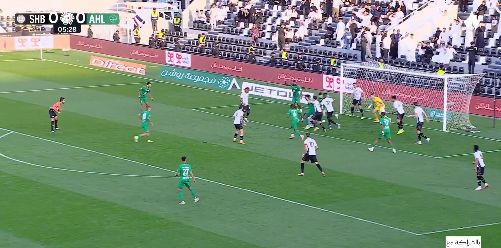 الشباب ضد الأهلي.. ريان حامد يسجل الهدف الأول لـ الأهلي في مرمى الشباب بدوري روشن السعودي - الخليج الان