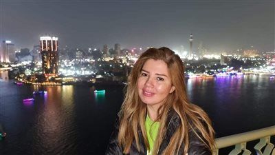 رانيا فريد شوقي: ​الطفل اللي بيشوف أبوه بيحن على أمه بيطلع عينه مليانة - الخليج الان