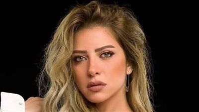 الموت يفجع ريم مصطفى في والدتها.. تعرف على سبب الوفاة - الخليج الان