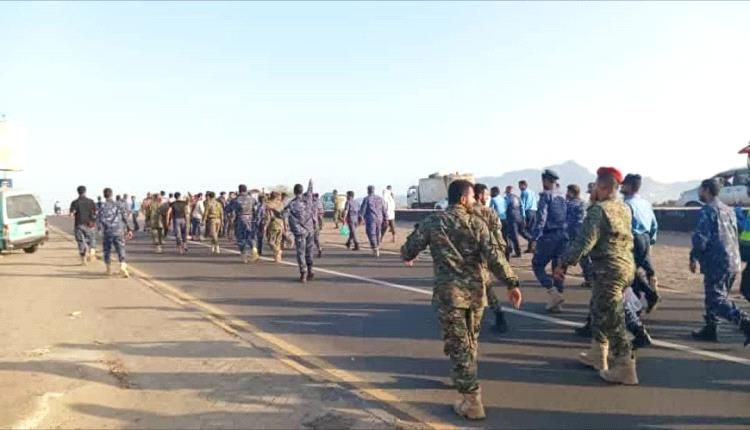 الإنتفاضة الرمضانية المباركة بدأت في عدن الجنود يخرجون للشوارع ويشعلون الغضب