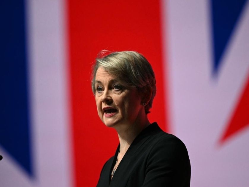 «انصتوا لمعاناة نساء السودان».. وزيرة خارجية بريطانيا توجه رسالة عاجلة إلى العالم - الخليج الان