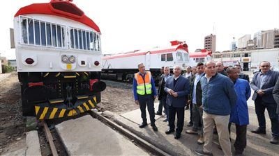 وزير النقل يتفقد ورش "إيرماس" لصيانة وتجديد جرارات السكك الحديدية - الخليج الان