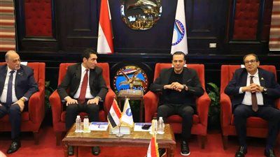 بحضور قيادات الحزب والهيئة البرلمانية.. "مستقبل وطن" يستضيف وزير الشباب والرياضة لاستعراض خطة عمل الوزارة وأولوياتها - الخليج الان