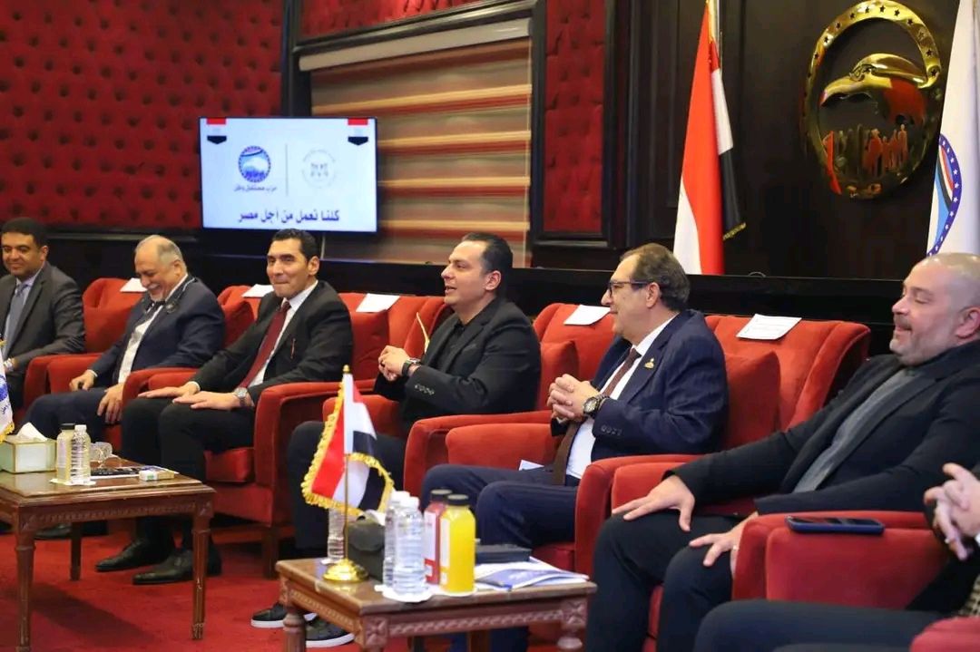 بحضور قيادات الحزب والهيئة البرلمانية.. "مستقبل وطن" يستضيف وزير الشباب والرياضة لاستعراض خطة عمل الوزارة وأولوياتها - الخليج الان