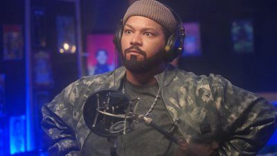 أحمد عبد الحميد يدخل مجال الغناء في الحلقة السابعة من مسلسل إفراج - الخليج الان