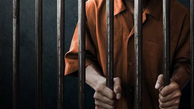 قانون العقوبات يرسم عقوبات رادعة لجرائم الضرب والقتل الخطأ والسب حمايةً لسلامة المواطنين - الخليج الان