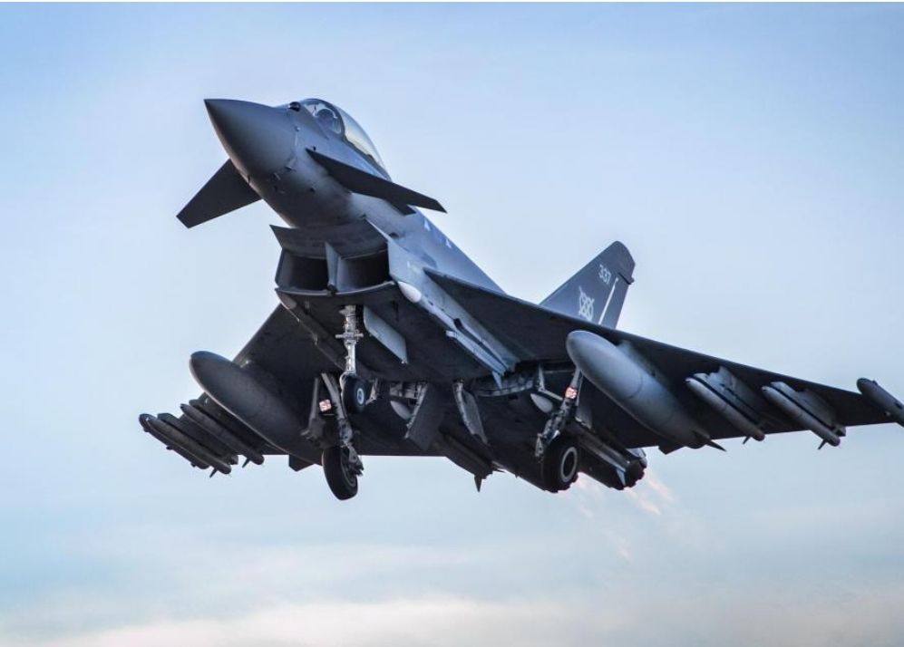 «مبارزة جوية».. مقاتلة بريطانية تعترض طائرة إيرانية مسيرة بالقرب من قطر - الخليج الان