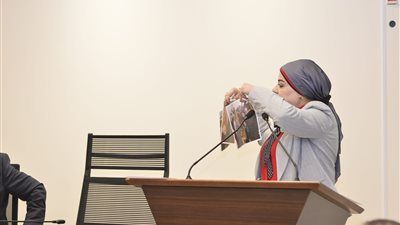 النائبة جيهان شاهين: لا سند قانوني لغلق منشآت الكفاية الإنتاجية.. و«صناعة النواب» توصي بمخاطبة وزارة الصناعة لتقديم سند القرارات - الخليج الان