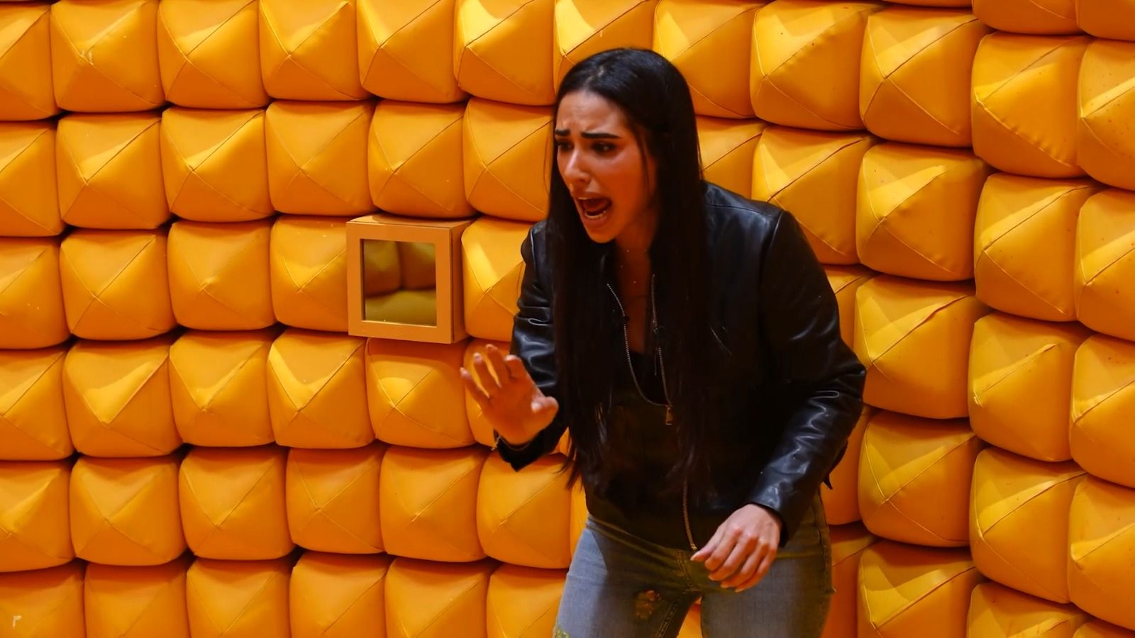 آية سماحة: كنت رافضة اعتذر للصحفيين وهذا سبب رفضي المشاركة في بابا وماما جيران - الخليج الان