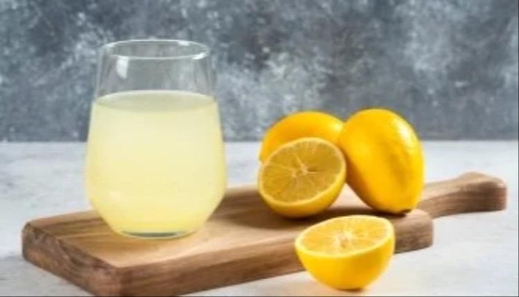يحسن امتصاص الحديد ويعزز مناعتك.. ما فوائد الليمون