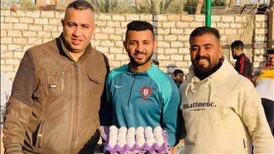 طبق بيض جائزة أفضل لاعب في دورة المزاريطة الرمضانية بالجيزة - الخليج الان