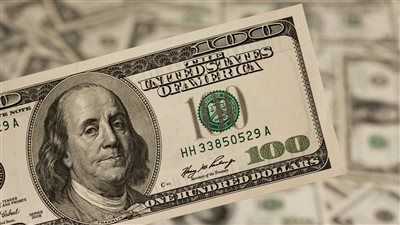 يزيد على 50 جنيهًا.. سعر الدولار اليوم في مصر وتحركات العملة الأمريكية عالميًا - الخليج الان