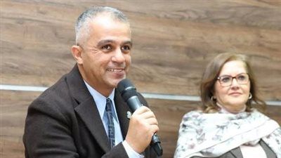 النائب أحمد فتحي يشارك في حلقة نقاشية لدعم رائدات الأعمال ضمن برنامج "هي تقود" - الخليج الان