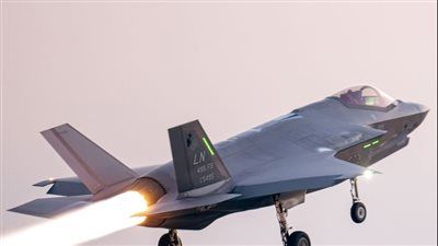 القيادة المركزية الأمريكية تنفي مزاعم لاريجاني بأسر جنود وتؤكد سيطرتها الجوية - الخليج الان