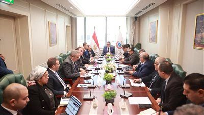 وزير الصحة: المخزون الاستراتيجي من الأدوية والمستلزمات الطبية قوي ومستقر ويغطي احتياجات المواطنين بكفاءة عالية - الخليج الان