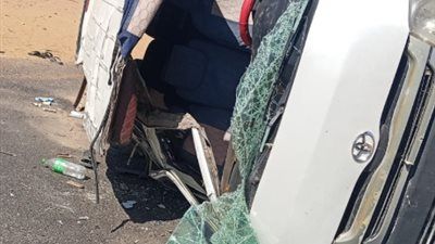 انقلاب ميكروباص بالعامرية يُصيب 9 ركاب.. والنيابة تتحرك لكشف ملابسات الحادث - الخليج الان