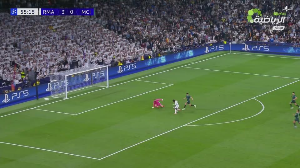 الريال ضد مان سيتي.. فينيسيوس جونيور يهدر ركلة جزاء لـ ريال مدريد أمام مانشستر سيتي في دوري أبطال أوروبا - الخليج الان