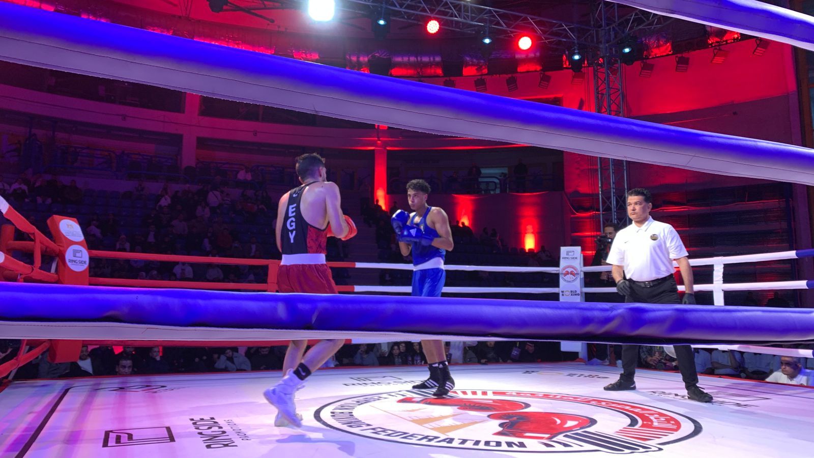 وزير الشباب والرياضة يشهد ختام تصفيات بطولة الملاكمة للمحترفين - الخليج الان