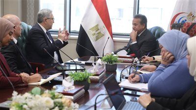 وزير الصحة يبحث مع وفد شركة عبدي إبراهيم التركية تعزيز التعاون وفرص الاستثمار في صناعة الدواء المصرية - الخليج الان