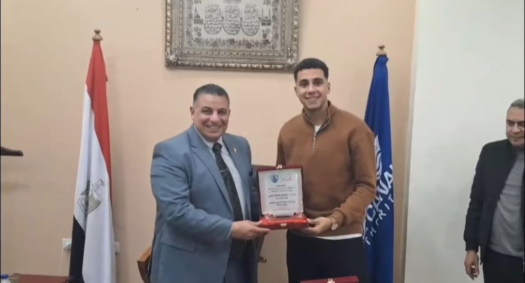 رئيس نادي القناة يكرم أبطال العالم في الكاراتيه 2026 - الخليج الان