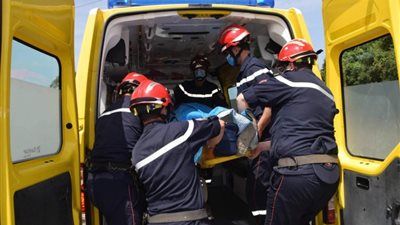 حادث انقلاب سيارة ربع نقل على طريق قنا–الأقصر - الخليج الان