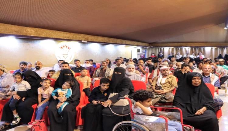 توزيع مساعدات نقدية لـ416 من أطفال الشلل الدماغي وأسرهم في عدن*