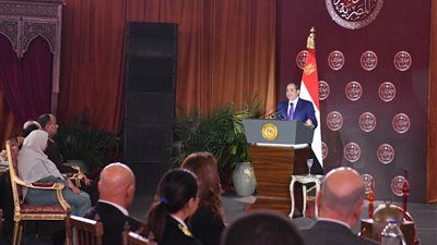 الرئيس السيسي: إطلاق حزمة اجتماعية جديدة لدعم الفئات الأولى بالرعاية - الخليج الان