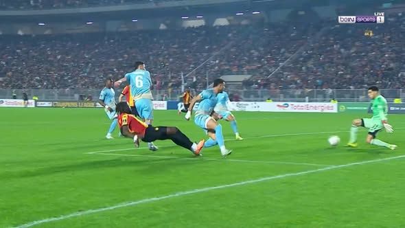 الترجي ضد الأهلي.. ملخص اهداف ونتيجة مباراة الأهلي والترجي في دوري أبطال أفريقيا بعد مرور 15 دقيقة - الخليج الان