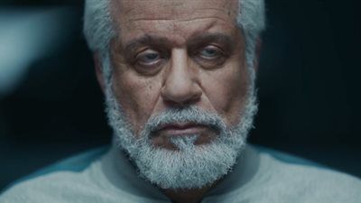 مسلسل رأس الأفعى الحلقة 27.. محمود عزت على كرسى الاعتراف - الخليج الان