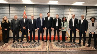 وزارة الشباب والرياضة وشركة استادات تبحثان تطوير الاستثمار الرياضي - الخليج الان