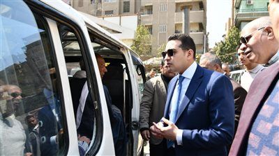 نائب المحافظ يتابع انتظام حركة السير بموقف إطسا بالسلخانة - الخليج الان