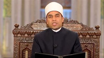 إمام السيدة زينب: السير عكس الاتجاه ممنوع شرعًا وعلى السائق التوبة فورًا - الخليج الان