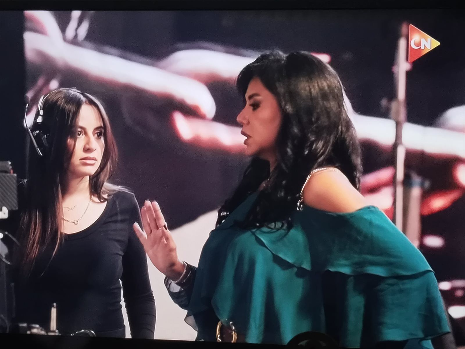 هعملكوا مشكلة وهرفع قضية.. انفعال رانيا يوسف في الكاميرا الخفية مع تميم يونس - الخليج الان