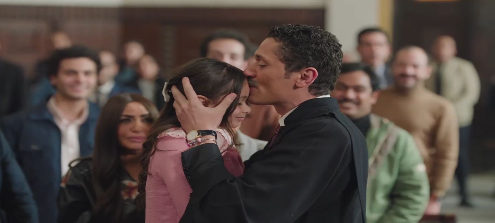 مسلسل المتر سمير الحلقة 15 والأخيرة.. ظهور خاص لـ محمد محمود عبد العزيز وانتقاد قانون الأحوال الشخصية - الخليج الان