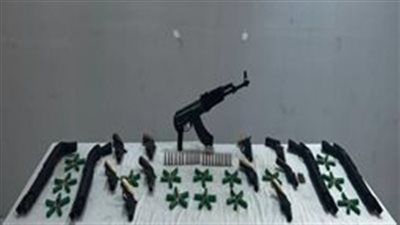 قبل العيد.. ضربات أمنية أسفرت عن ضبط 16 ألف قرص مخدر و162 سلاح ناري - الخليج الان