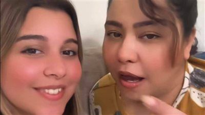 بالبيجامة.. أحدث ظهور لـ شيرين عبد الوهاب مع ابنتها في أول أيام العيد| صور - الخليج الان